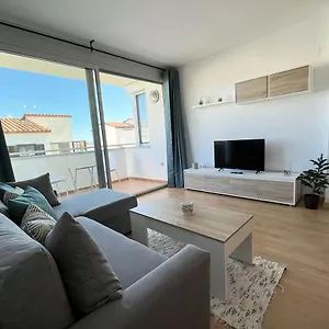 2-bedroom Brand New Steps From The , Llançà España